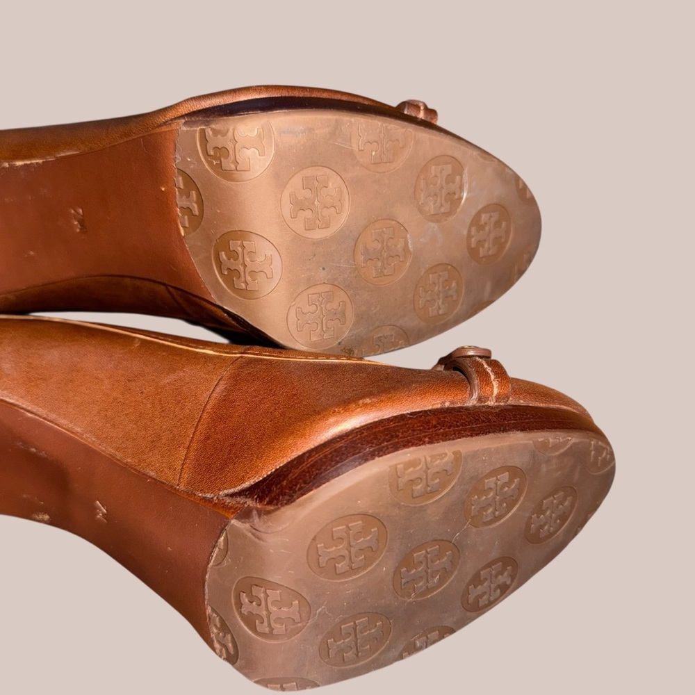 Tory Burch brown Leather Heels - Picture 9 of 16